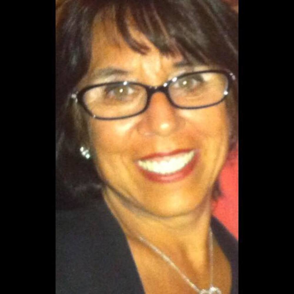 Meet your Posher, Elaine